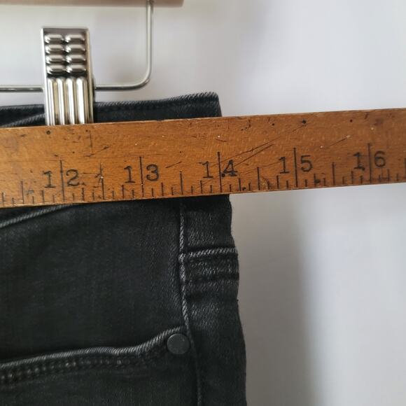 Athleta- Women's shirt, Leggings, and Jeans- size medium/6 - Picture 6 of 7